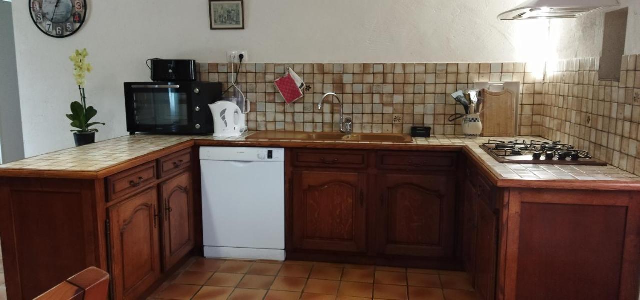 Maison De Campagne Au Coeur D'Un Elevage De Poneys Connemara Le Landreau Eksteriør billede